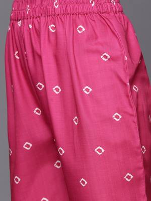 Women Pink Bandhani Printed Sequinned Kurta with Trousers 3