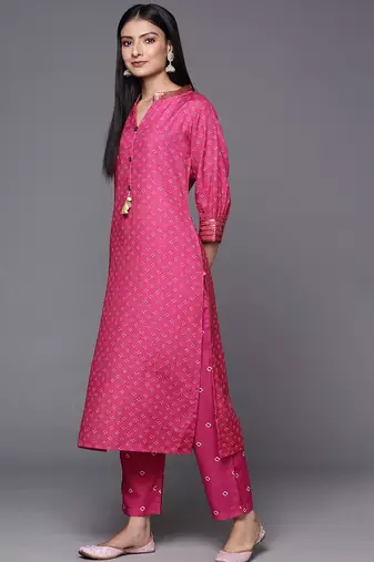 Women Pink Bandhani Printed Sequinned Kurta with Trousers