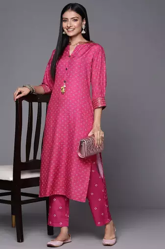 Women Pink Bandhani Printed Sequinned Kurta with Trousers