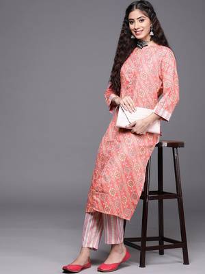 Women Coral Bandhani Printed Kurta with Trousers 6