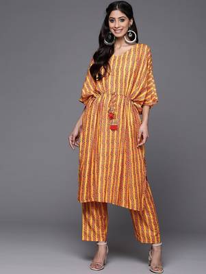 Women Mustard Yellow & Pink Ethnic Motifs Printed Pure Cotton Kurta with Trousers 4
