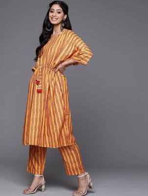Women Mustard Yellow & Pink Ethnic Motifs Printed Pure Cotton Kurta with Trousers 5