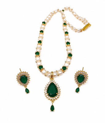 Pearl & emerald green stone necklace & earrings jewellery set gold-tone finish, teardrop pendant, freshwater pearls. 3