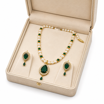 Pearl & emerald green stone necklace & earrings jewellery set gold-tone finish, teardrop pendant, freshwater pearls. 4