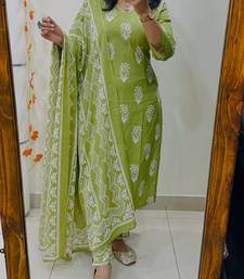 Floral Printed Pure Cotton V Neck Kurta Trouser & Dupatta Set