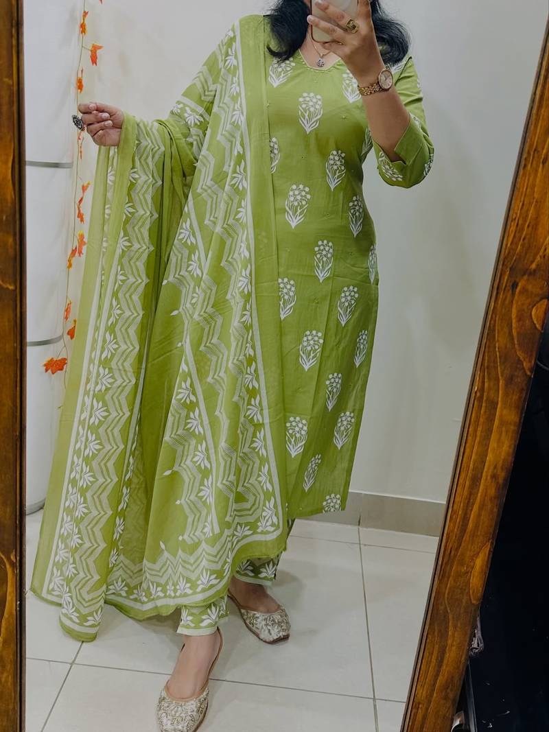 Floral Printed Pure Cotton V Neck Kurta Trouser & Dupatta Set