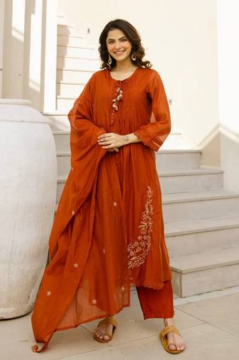 Floral Embroidered Pure Cotton Round Neck Kurta Trouser & Dupatta Set