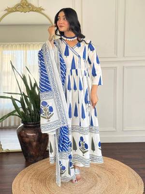 Floral Printed Pure Cotton V Neck Kurta Trouser & Dupatta Set 2