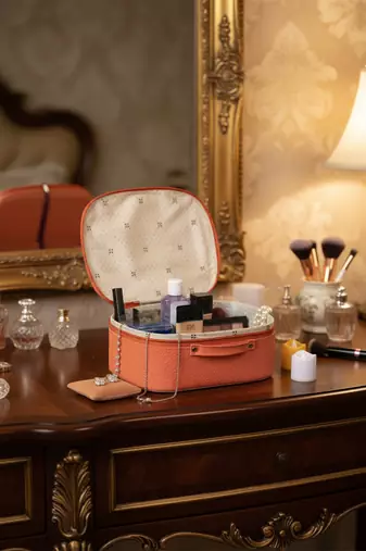 Makeup storage box travelling vanity cosmetic toiletry bag  jewellery case wardrobe organizer pouches set of 5 peach