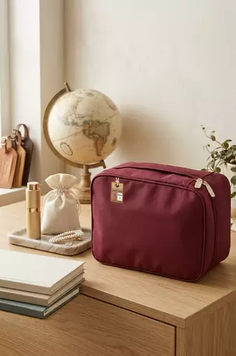 Cosmetic makeup kit storage toiletry travel accessories bag for jewellery vanity travel organizer adjustable maroon