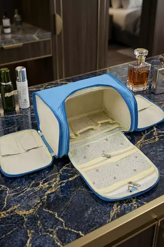 Makeup storage box travelling vanity cosmetic toiletry bag necklace wardrobe organizer jewellery pouch for women blue