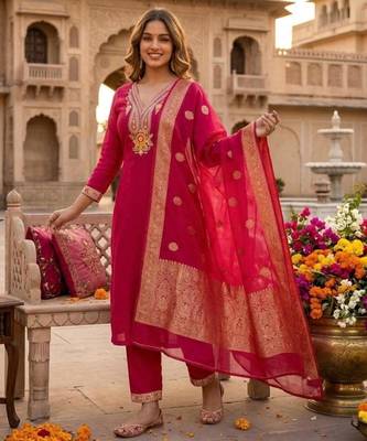 Rani-pink silk blend embroidered kurta set 2