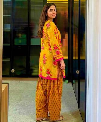 Yellow crepe printed farshi salwar set 4