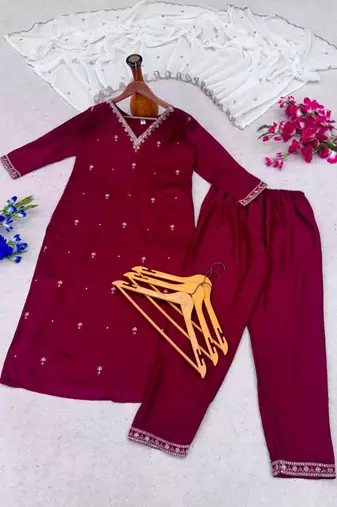 Rani-pink silk blend embroidered kurta set