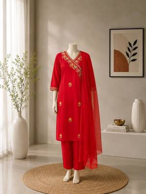 Red cotton poly embroidered kurta set 2