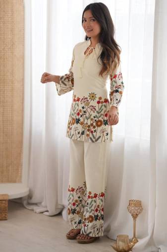 Off-white cotton poly printed kurta set
