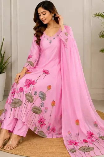 Pink silk blend embroidered kurta set