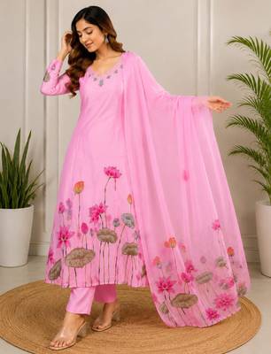 Pink silk blend embroidered kurta set 3