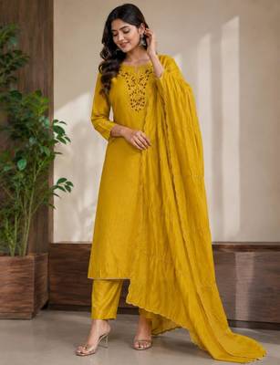 Dark-yellow silk blend embroidered kurta set 2