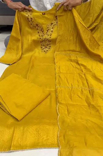 Dark-yellow silk blend embroidered kurta set
