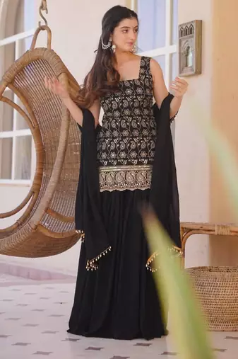 Black silk blend embroidered kurta set
