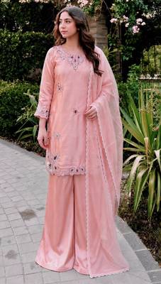 Pink silk blend embroidered palazzo set 3
