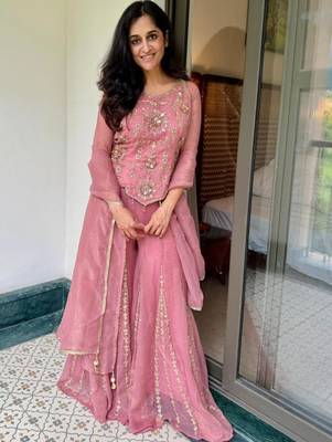 Pink silk blend embroidered sharara set 2