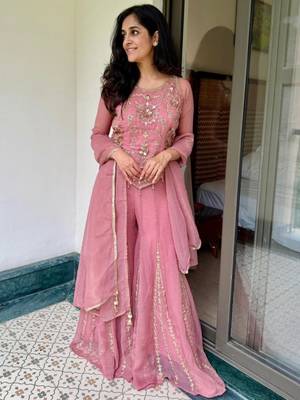 Pink silk blend embroidered sharara set 4