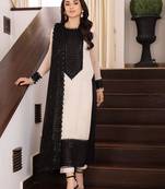 Off-white crepe embroidered kurta set