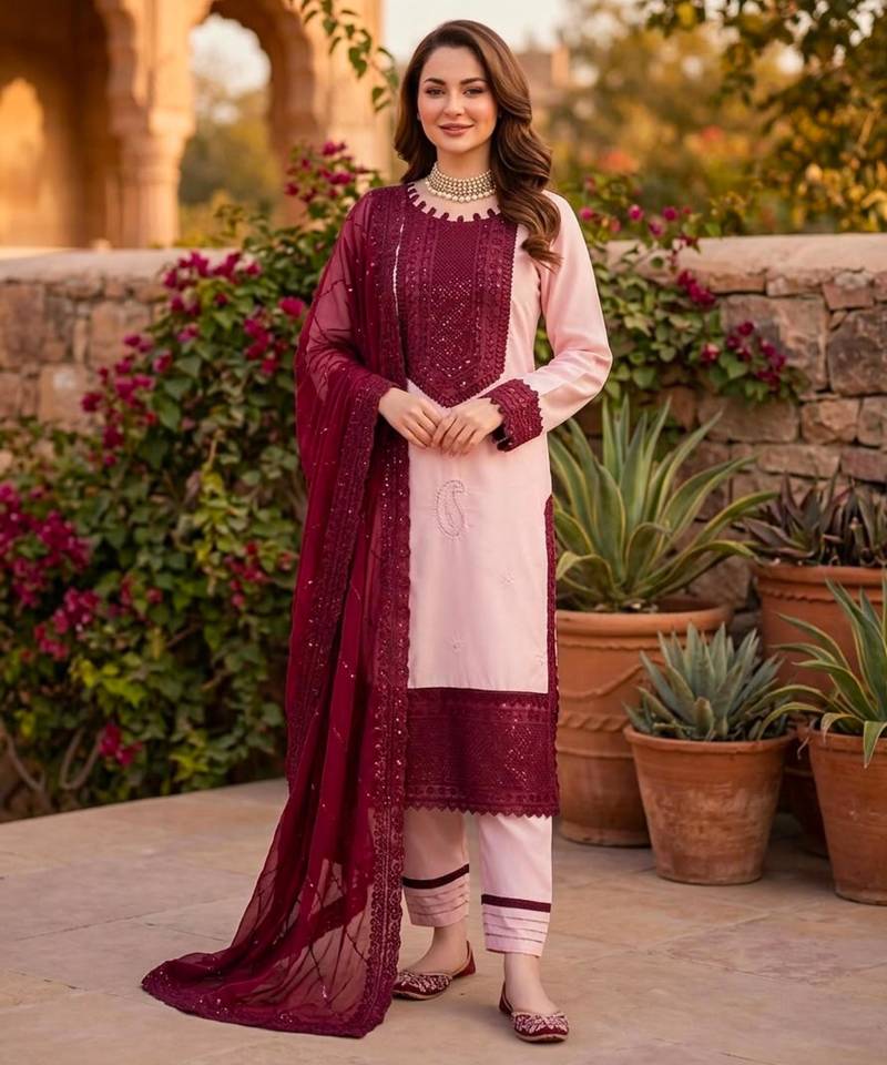 Light-baby-pink crepe embroidered kurta set