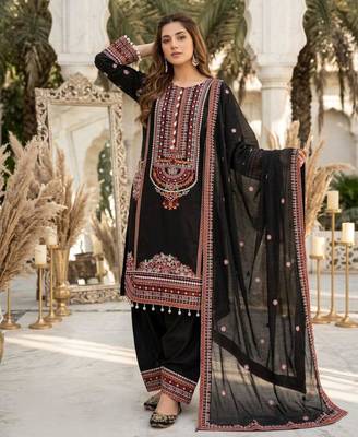 Black chanderi embroidered farshi salwar set 2