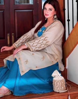 Beige silk blend embroidered palazzo set 2