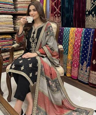 Black chanderi embroidered kurta set 2