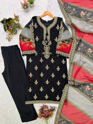 Black chanderi embroidered kurta set 3