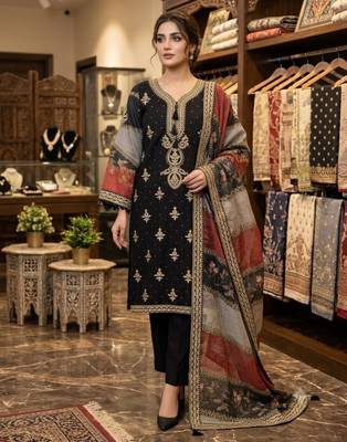 Black chanderi embroidered kurta set 4