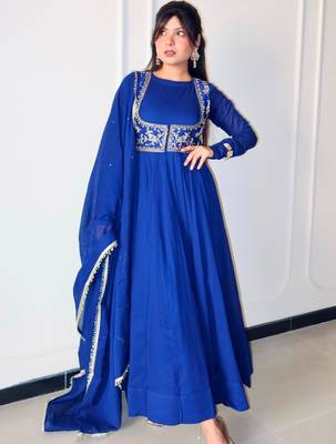 Royal-blue silk blend embroidered flared gown set 3