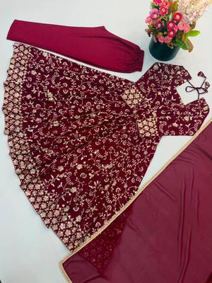 Maroon faux georgette embroidered flared gown set 4