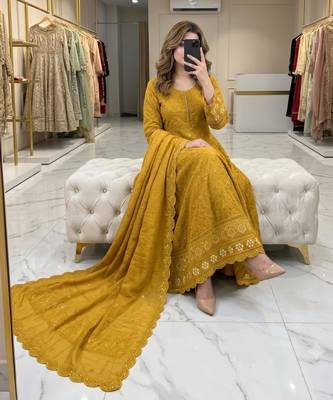 Dark-yellow faux georgette embroidered flared gown set 2
