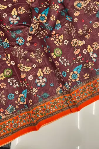 brown color kalamkari prints contrast pallu cotton blend saree