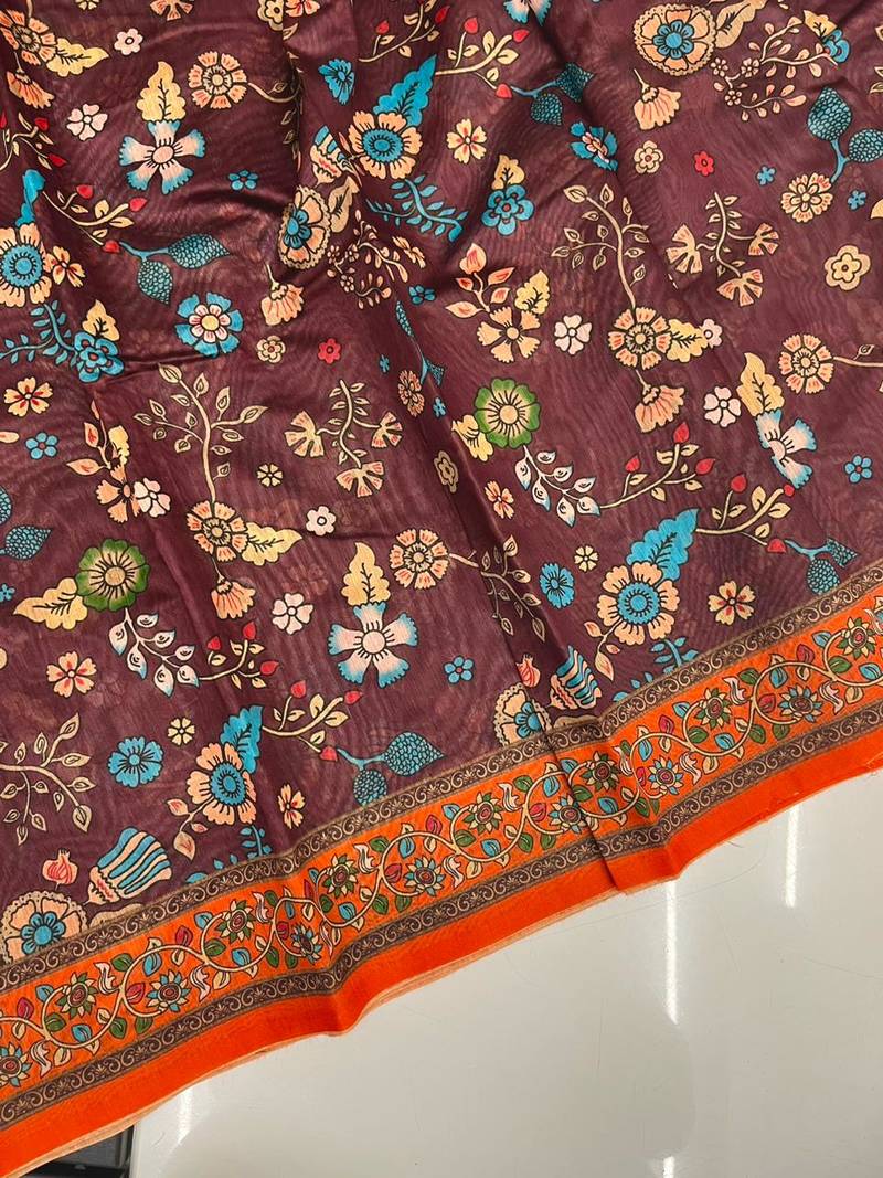 brown color kalamkari prints contrast pallu cotton blend saree
