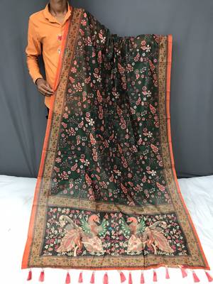 dark green color kalamkari prints contrast pallu cotton blend saree 3