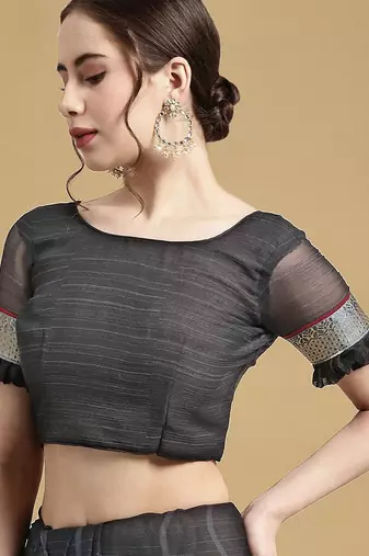Women's black chiffon geomatric print chiffon saree with blouse