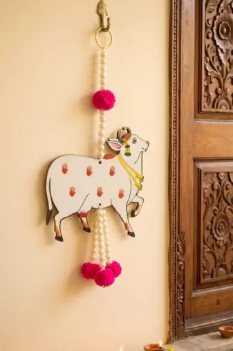 handcrafted pompom beads cow hanging door and home decorative hanging (pack of 6)