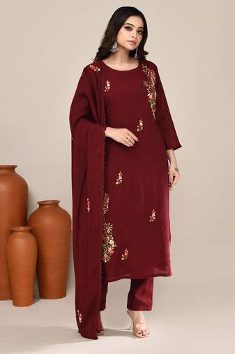 Maroon chanderi embroidered kurta set