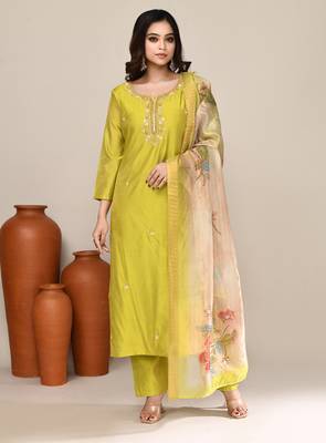 Pastel viscose embroidered kurta set 1