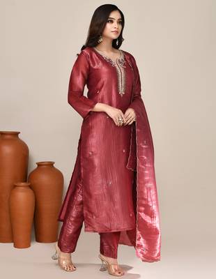 Maroon shimmer party wear kurta set 2
