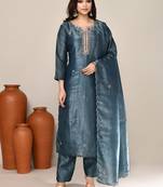 Grey shimmer embroidered kurta set