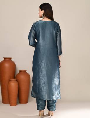 Grey shimmer embroidered kurta set 3