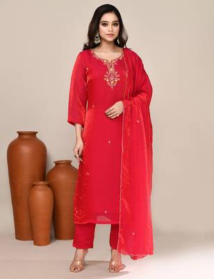 Magenta satin embroidered kurta set 1