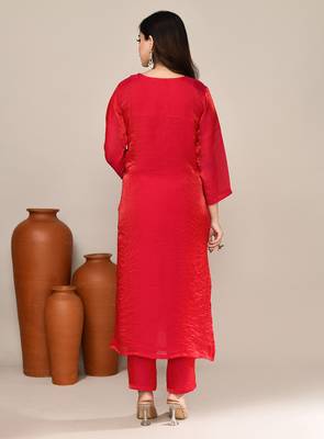 Magenta satin embroidered kurta set 3